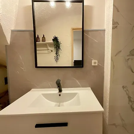 Apartman Moderne En Centre-ville